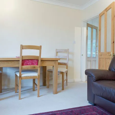 Poplar House Garden Apartment *