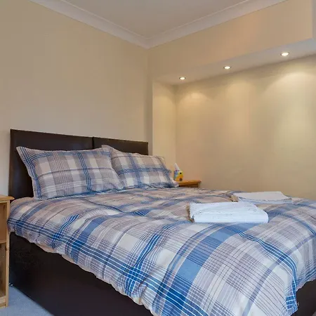 Poplar House Serviced