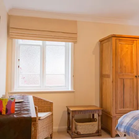 Poplar House Serviced Apartment York