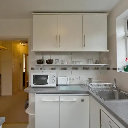 Apartment Poplar House Serviced