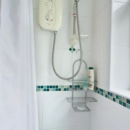 Poplar House Serviced * York