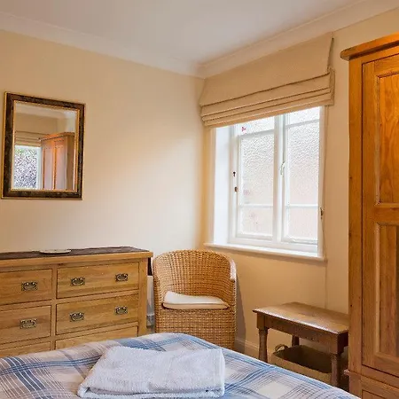 Poplar House Garden Apartment