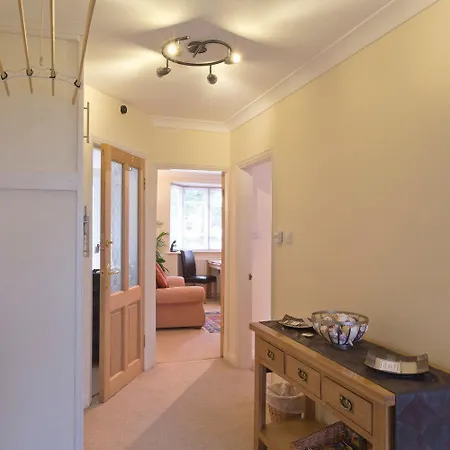 Poplar House Serviced *