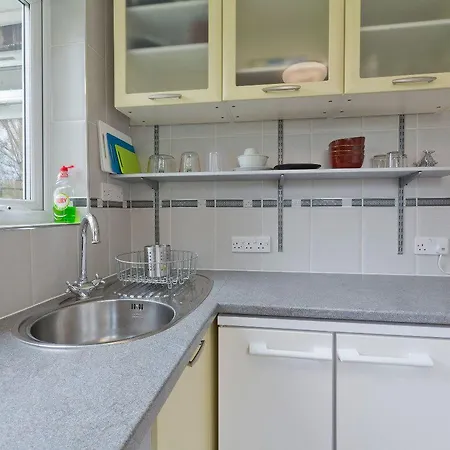 Poplar House Serviced * York