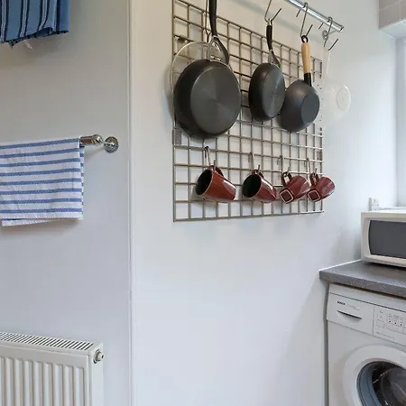 Poplar House Serviced Daire